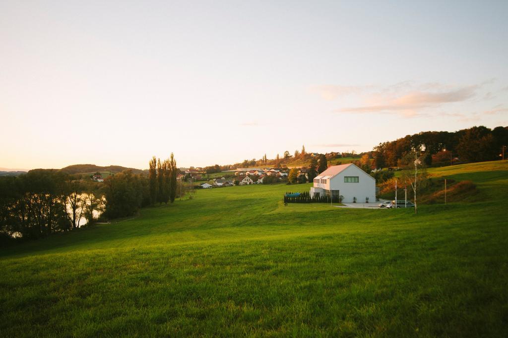 Siker B&B Hotel Pernica Buitenkant foto