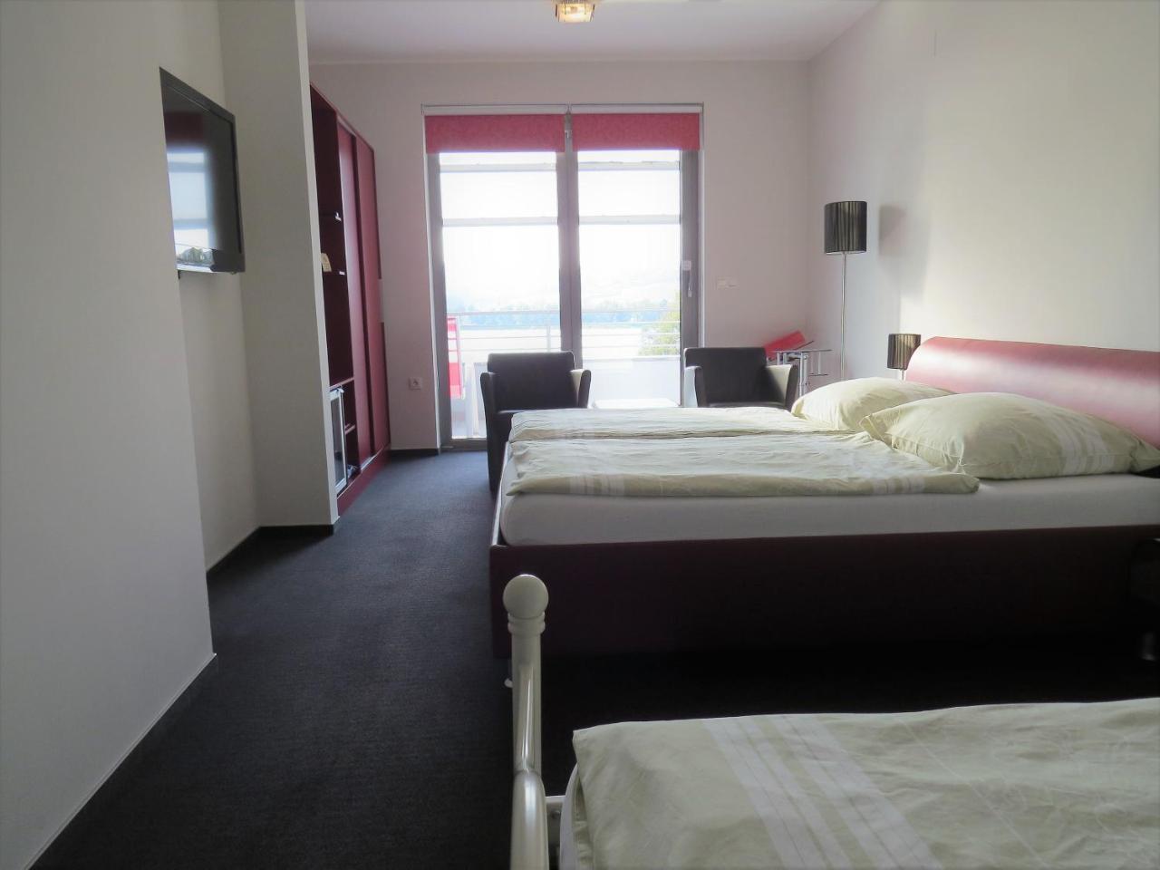 Siker B&B Hotel Pernica Buitenkant foto